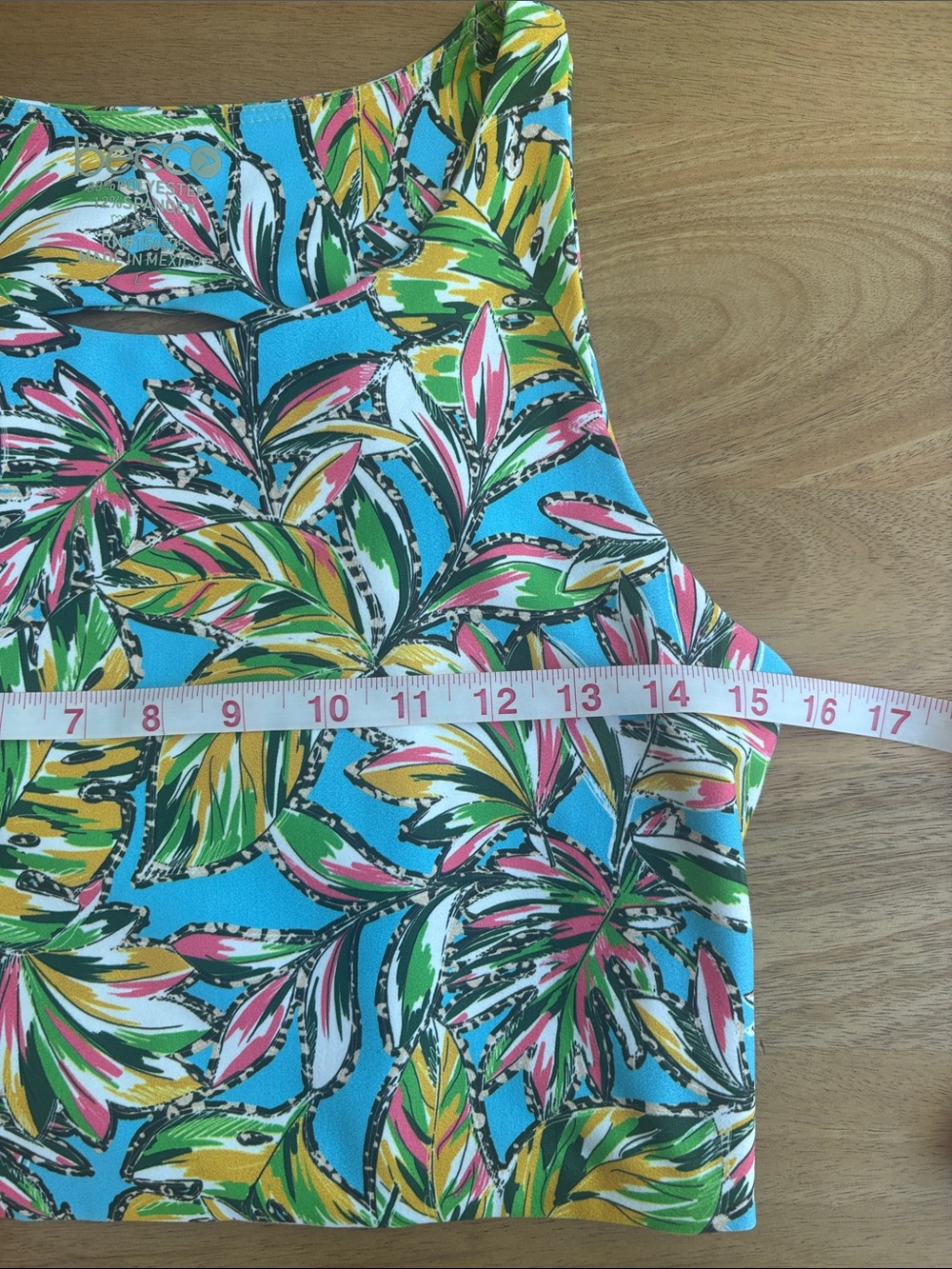BECCA Blue Tropical Leaf Crop Top - Picture 6 of 6